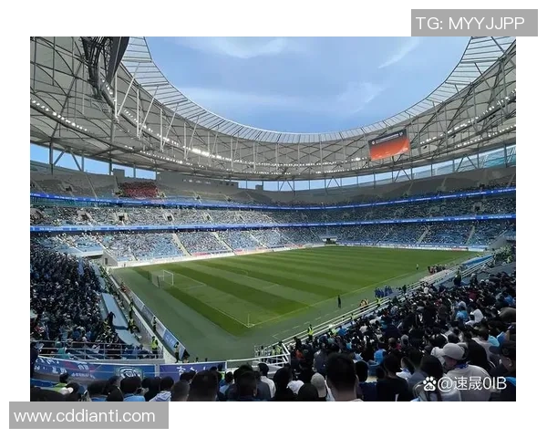 足球超哥带你领略绿茵场上的激情与梦想，畅谈足球背后的故事与人生哲学